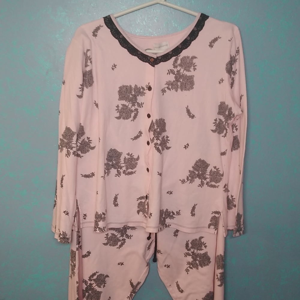 Liz Claiborne Pink  Black Toile Floral Long Sleeve Pajama Set Size Medium
